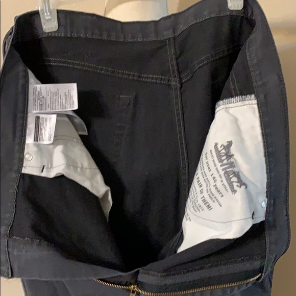 Levi Jeans 541 - Picture 5 of 8